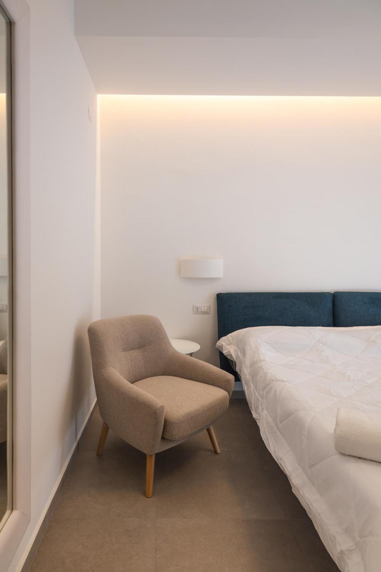 Atena Room Летояни Екстериор снимка