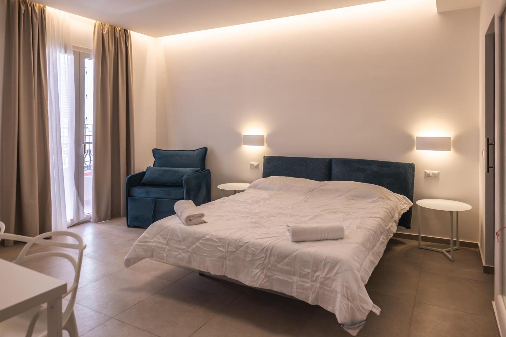 Atena Room Летояни Екстериор снимка