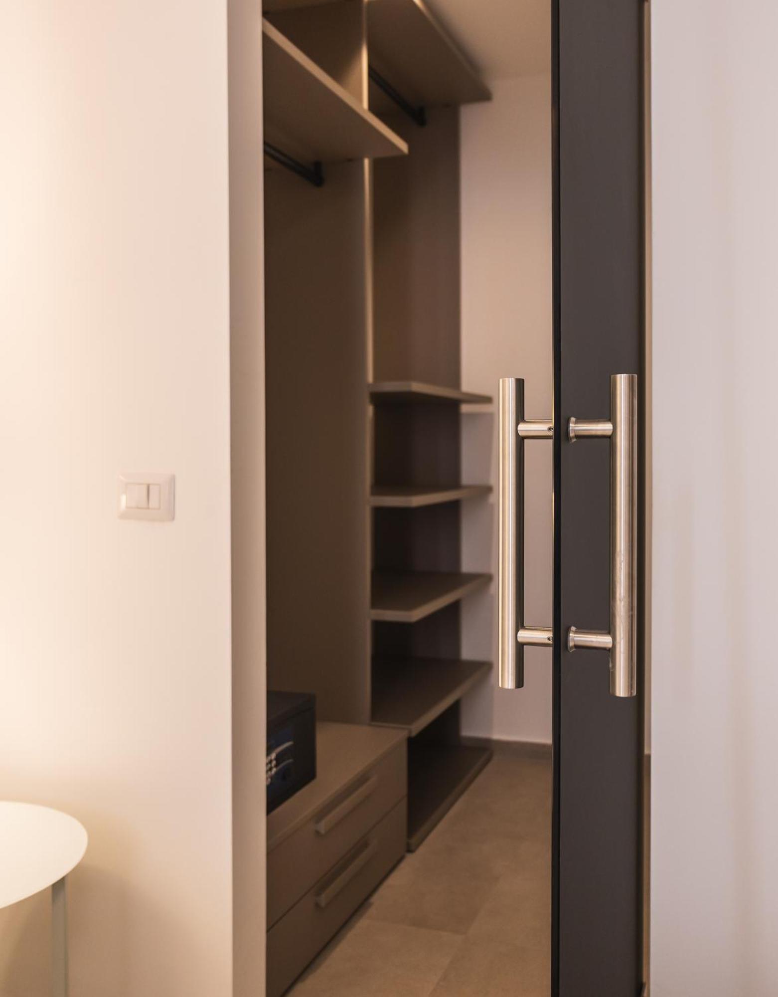 Atena Room Летояни Екстериор снимка